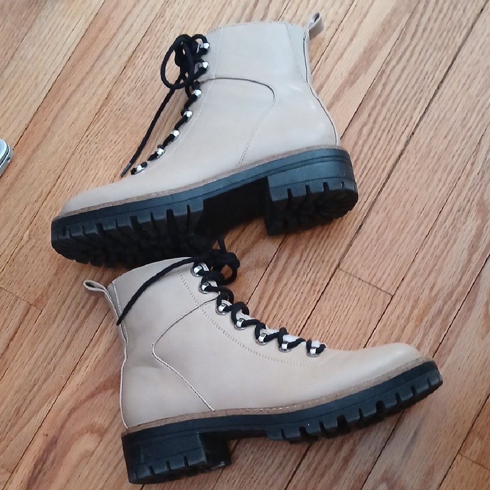 A New Day Beige Zip-Up Lace-Look Women's Boots ■ Size 8